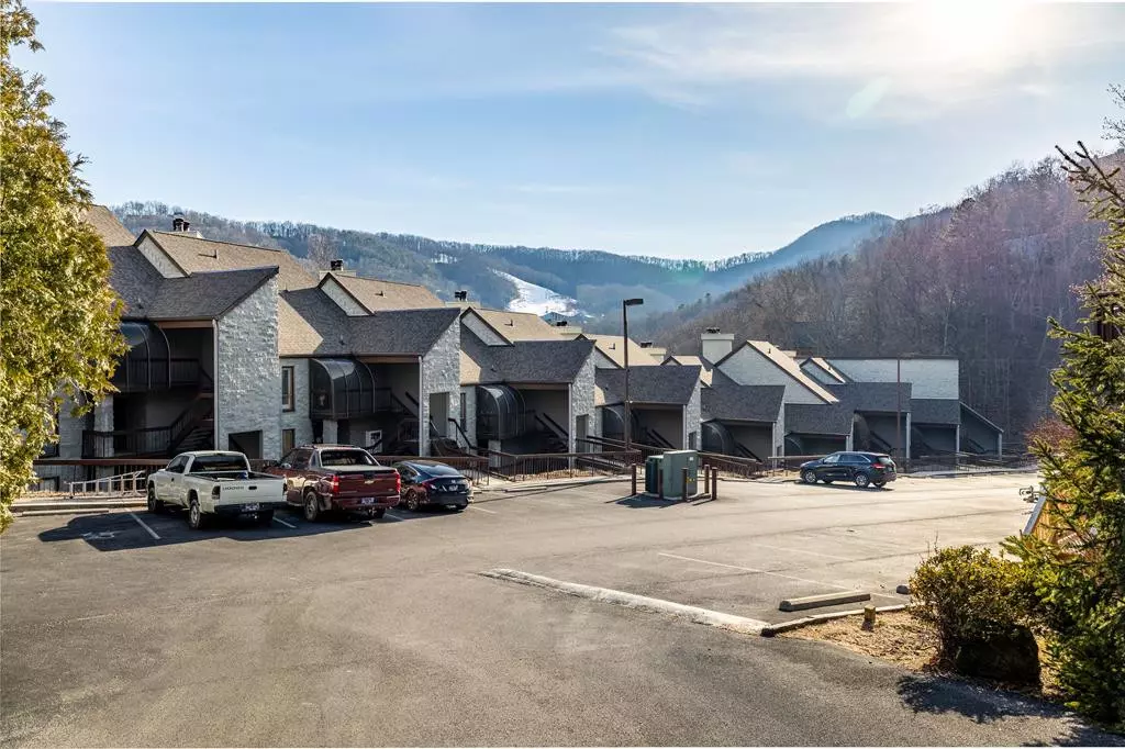 Gatlinburg, TN 37738,1155 Upper Alpine WAY Unit 304