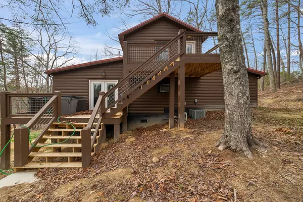 Sevierville, TN 37876,2211 LAKE VIEW LN