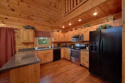 Pigeon Forge, TN 37863,632 Oaks View CT