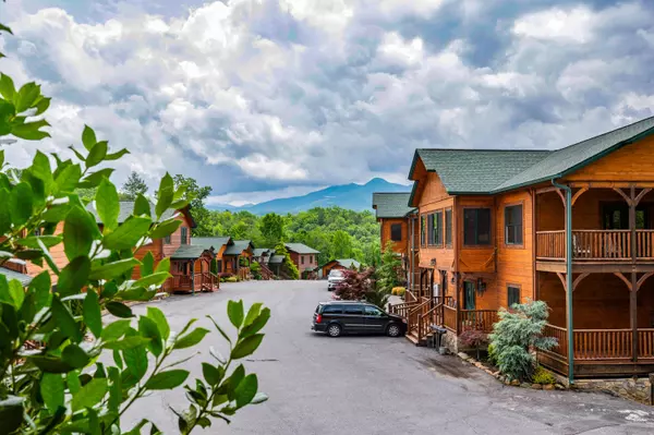 Gatlinburg, TN 37738,890 Great Smoky WAY