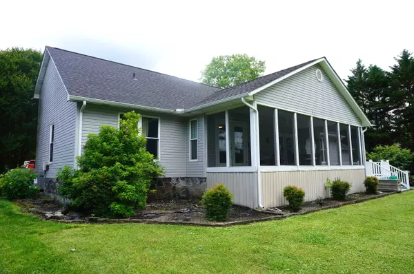 Strawberry Plains, TN 37871,189 Big Bend RD