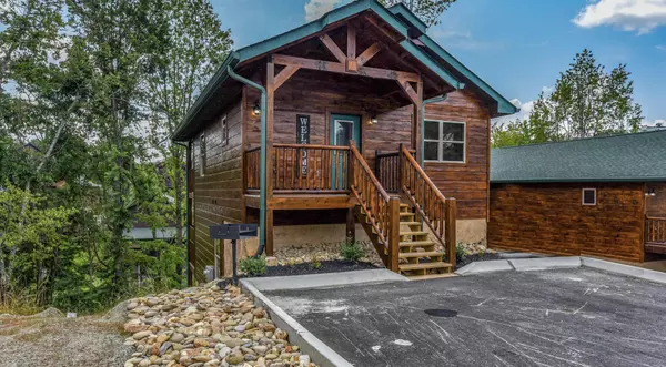 1646 Falls WAY,  Pigeon Forge,  TN 37863