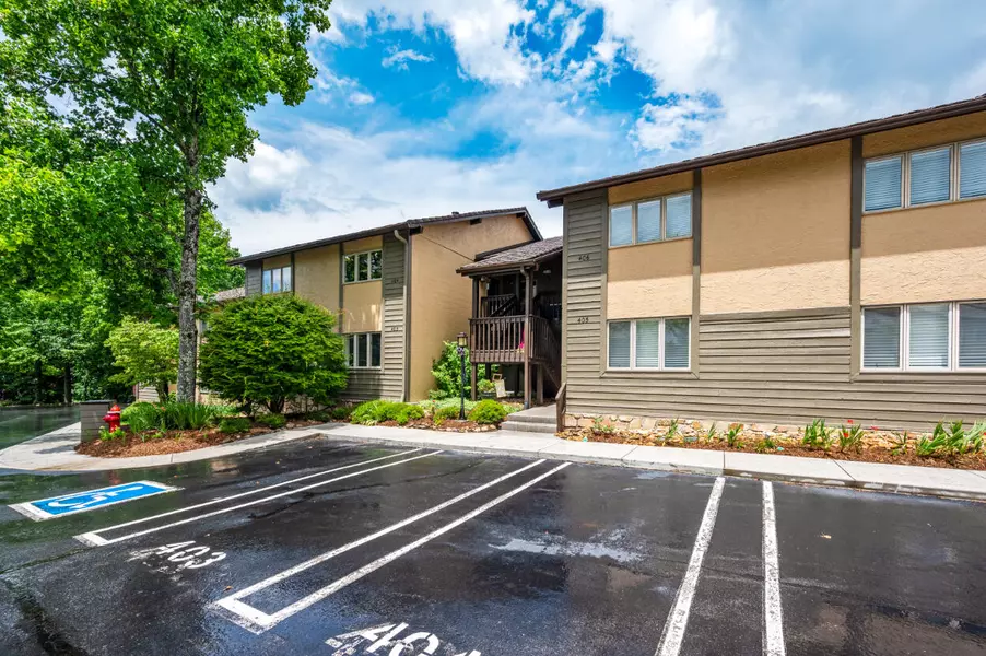 1050 Ski View DR #404, Gatlinburg, TN 37738