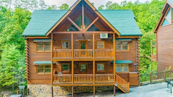 1128 Black Bear Cub WAY, Sevierville, TN 37862