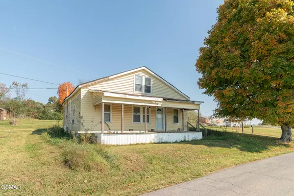 1344 Maple LN, Greenback, TN 37742