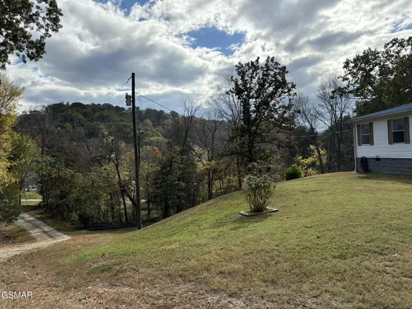 Sevierville, TN 37862,110 Kathern ST