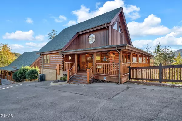 2036 Cougar Crossing WAY, Sevierville, TN 37876