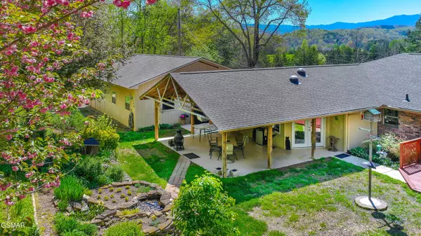 Sevierville, TN 37876,2134 Arch Rock DR