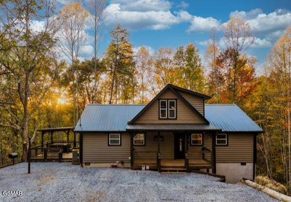 433 Ball Mountain LN, Gatlinburg, TN 37738
