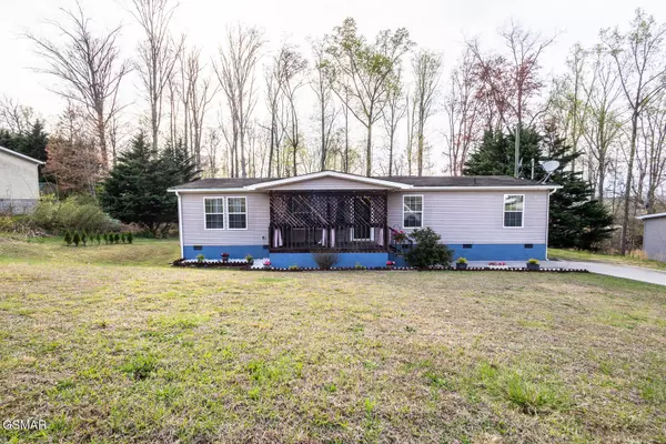 529 Ronald DR, Strawberry Plains, TN 37871
