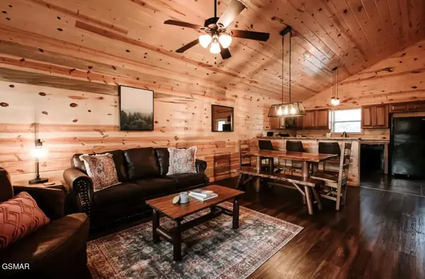 Pigeon Forge, TN 37863,3205 Outlook WAY