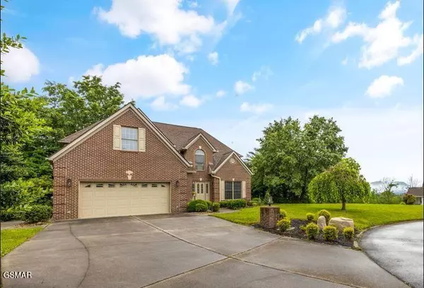 704 Blue Dun CT, Pigeon Forge, TN 37863