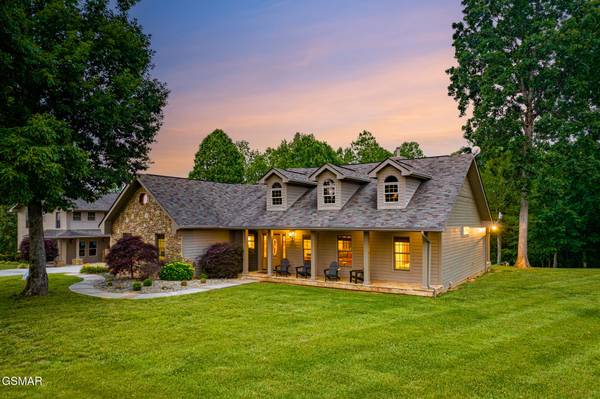 125 Burning Oaks DR, Sevierville, TN 37876