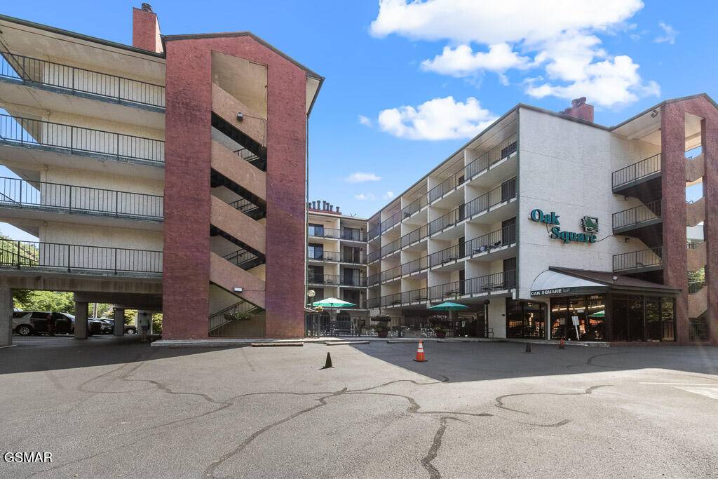 685 River Rd 214, Gatlinburg, TN 37738