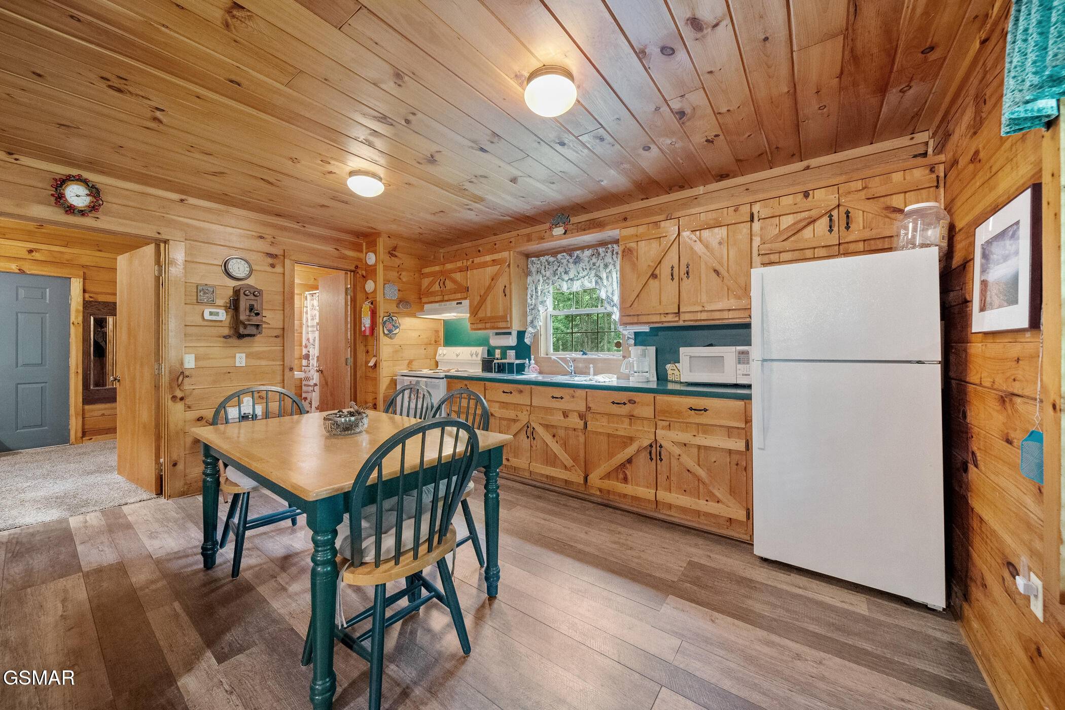 Sevierville, TN 37876,1830 Cherry View LN