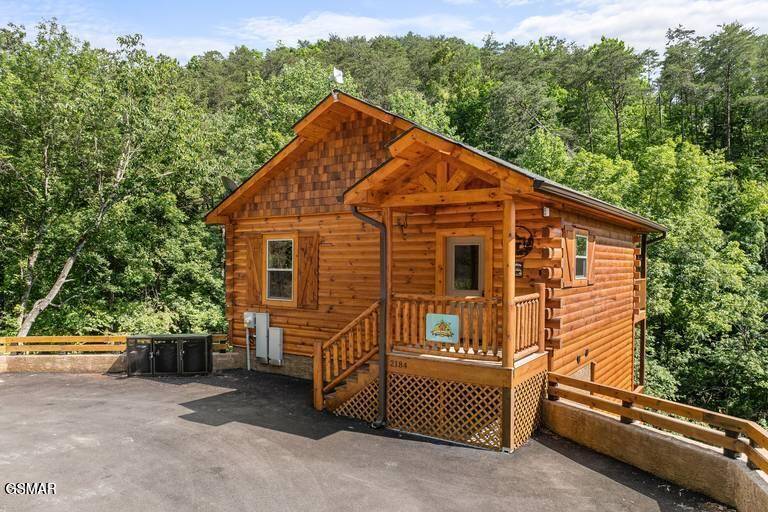 2182 Bear Haven WAY, Sevierville, TN 37862