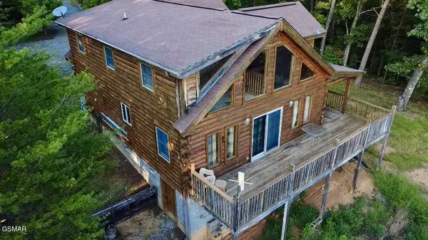 Sevierville, TN 37876,1818 Saddle WAY