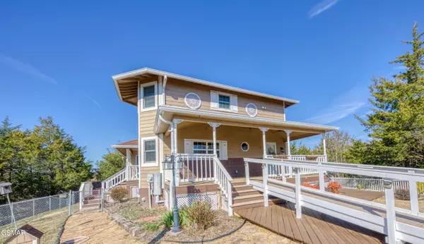 1110 Bayfront DR, Sevierville, TN 37876