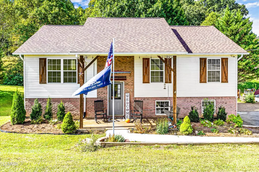 270 Cross Over RD, Sevierville, TN 37876