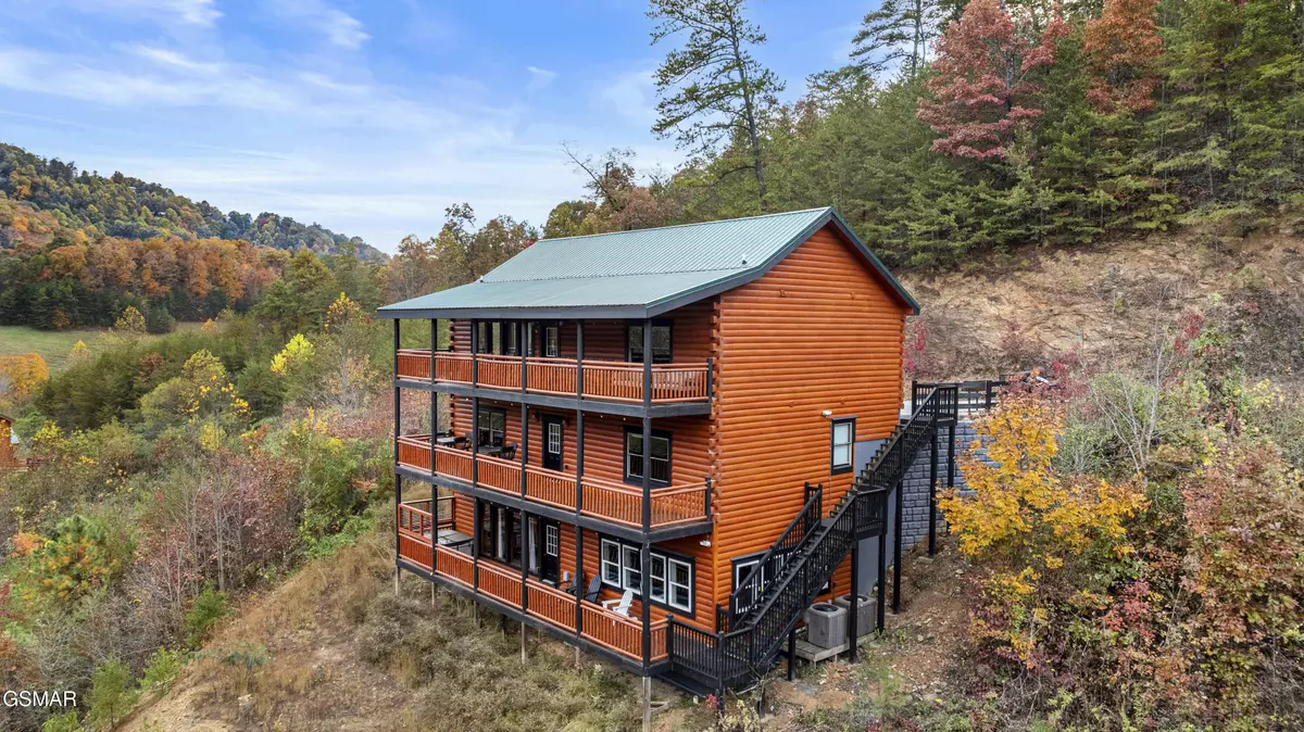 Sevierville, TN 37862,1628 Barn Door LN