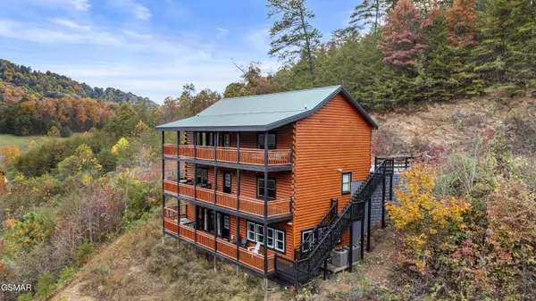 1628 Barn Door LN, Sevierville, TN 37862