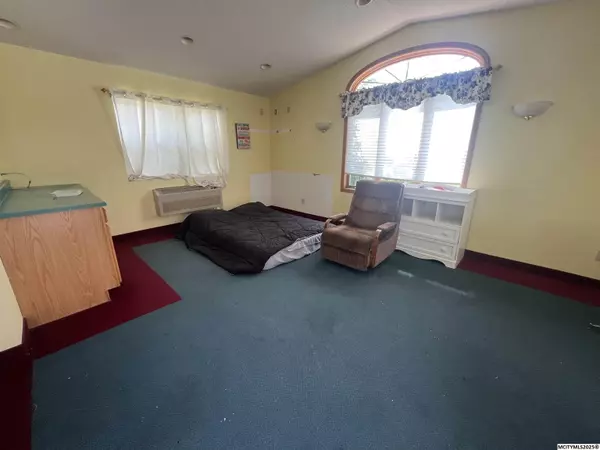 Charles City, IA 50616,1312 Gilbert St