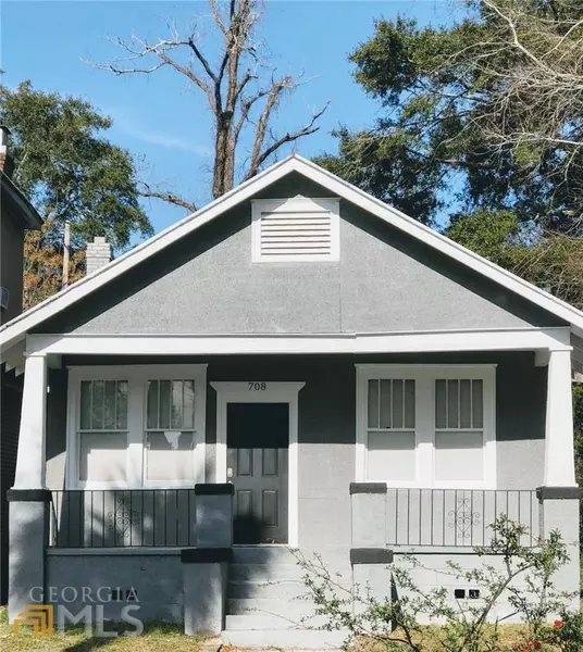 708 W Victory, Savannah, GA 31405