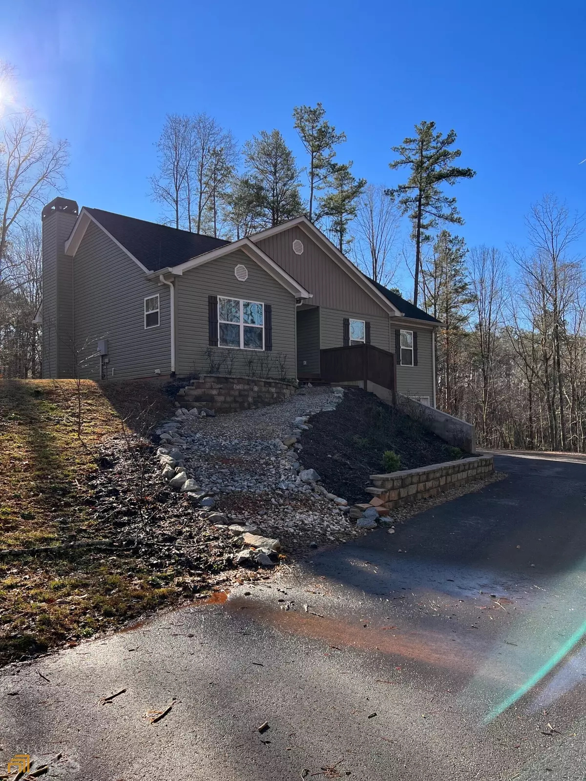 Dahlonega, GA 30533,17 Baker