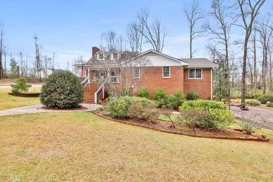 18 Colonial, Newnan, GA 30263