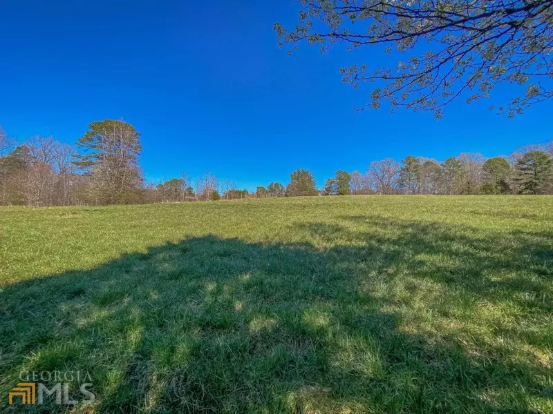 413 Stone LN #3-19.5, Canon, GA 30520