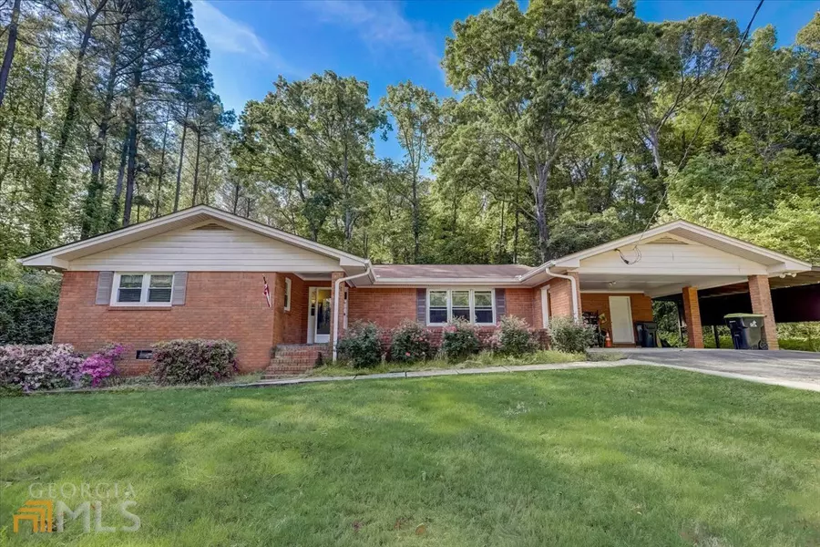 5 Circle, Hampton, GA 30228