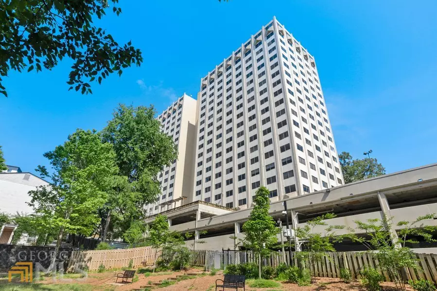 2479 Peachtree, Atlanta, GA 30305