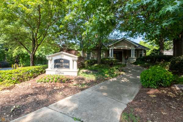 2700 PINE TREE, Atlanta, GA 30324