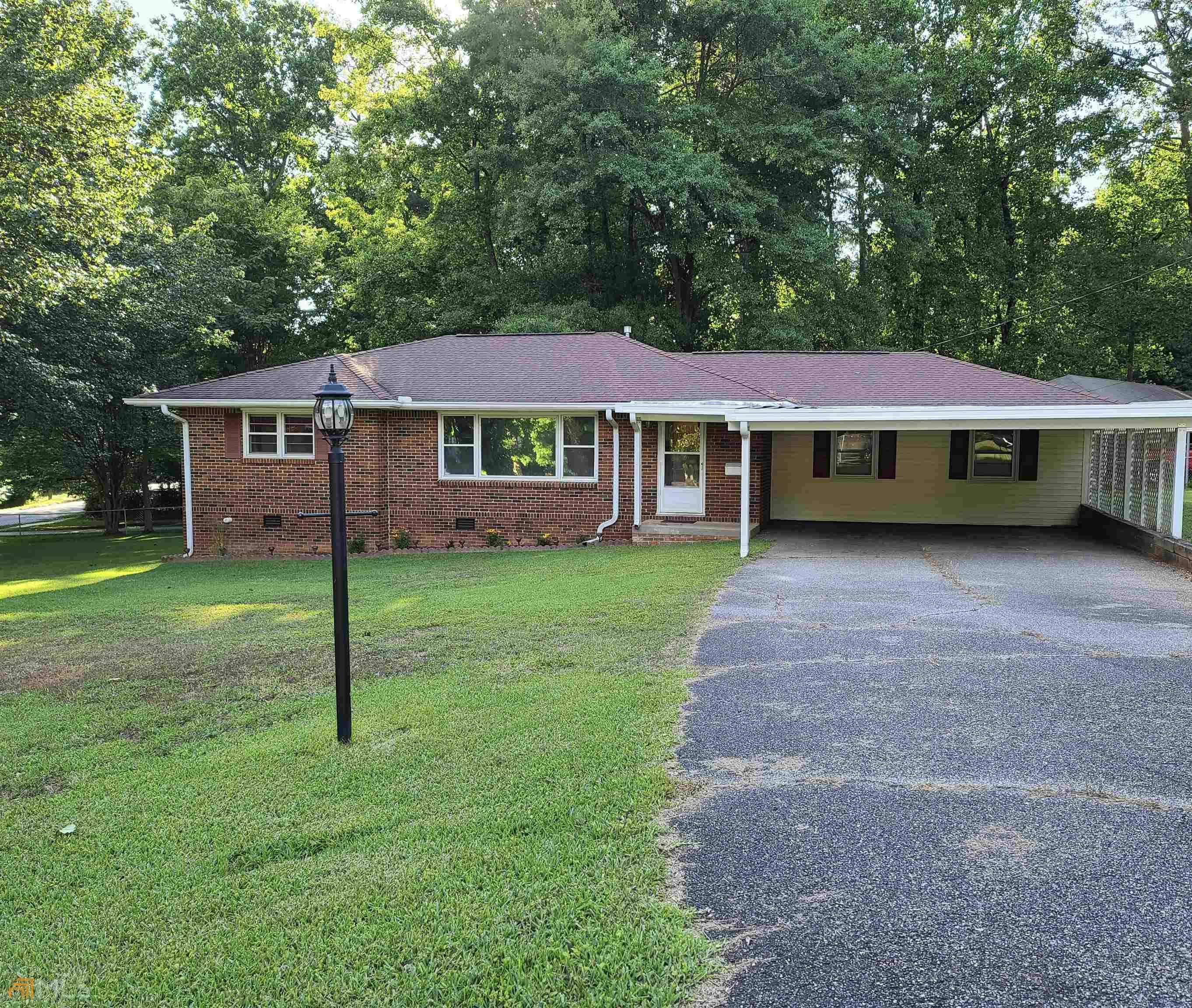 250 Mathews CIR SE, Marietta, GA 30067