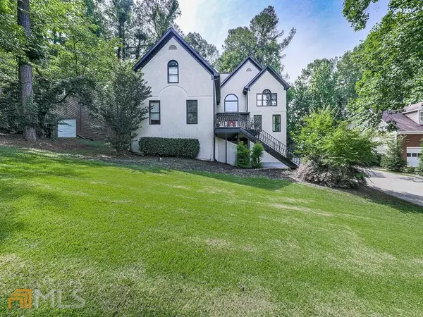 561 Farmbrook TRL NE, Kennesaw, GA 30144