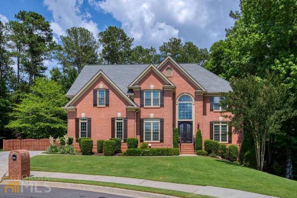 824 Forest Path, Alpharetta, GA 30022