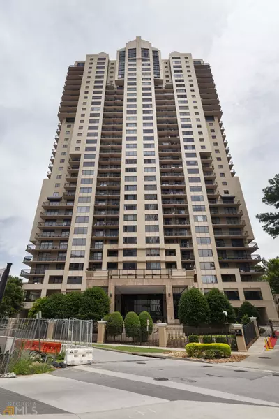 3481 Lakeside, Atlanta, GA 30326