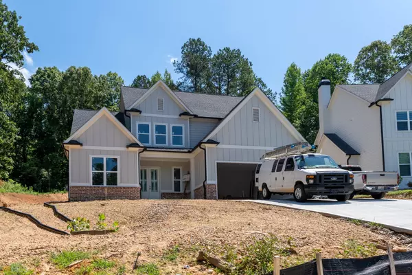 5629 Pleasant Woods DR, Flowery Branch, GA 30542