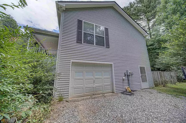 Blairsville, GA 30512,33 Josie Dr.