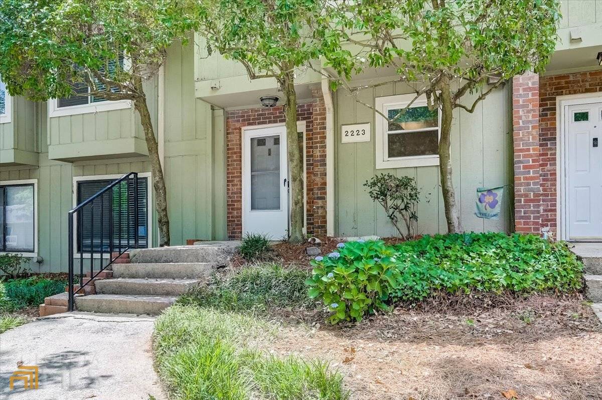 2223 Surrey CT SE, Marietta, GA 30067