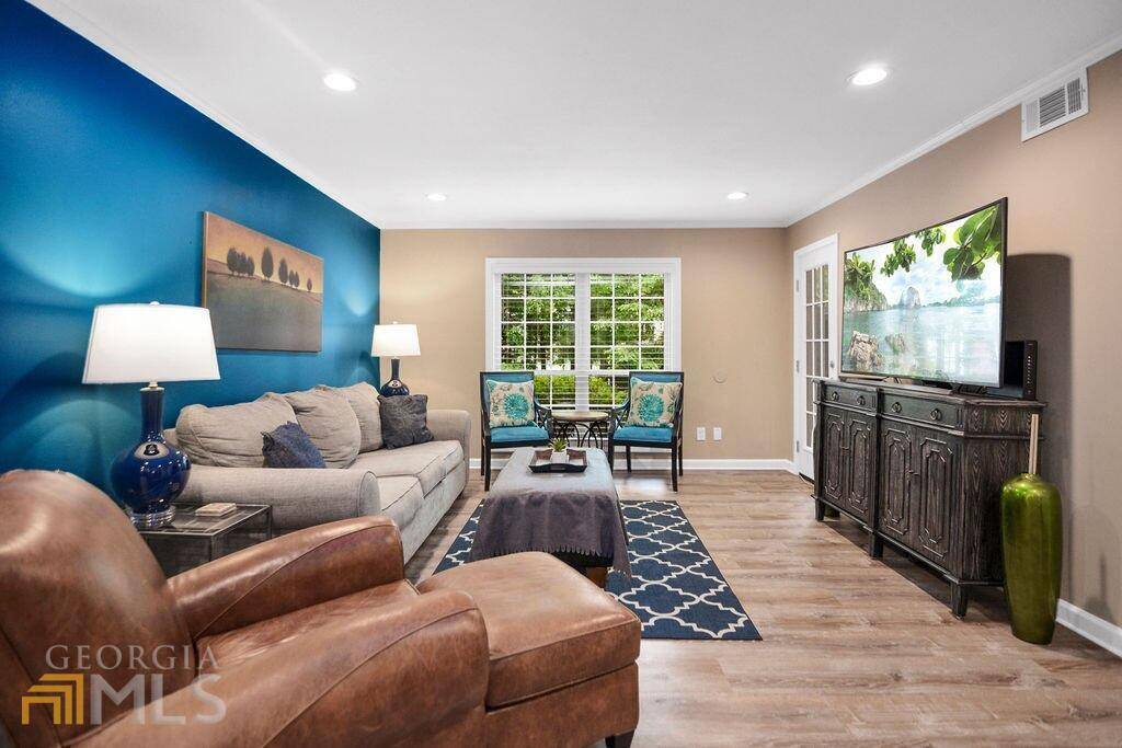 Sandy Springs, GA 30328,6851 Roswell RD #H16