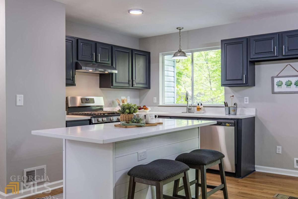 Roswell, GA 30076,165 Hembree Forest CIR