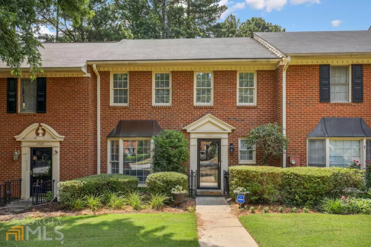 Sandy Springs, GA 30350,7921 Briar Villa