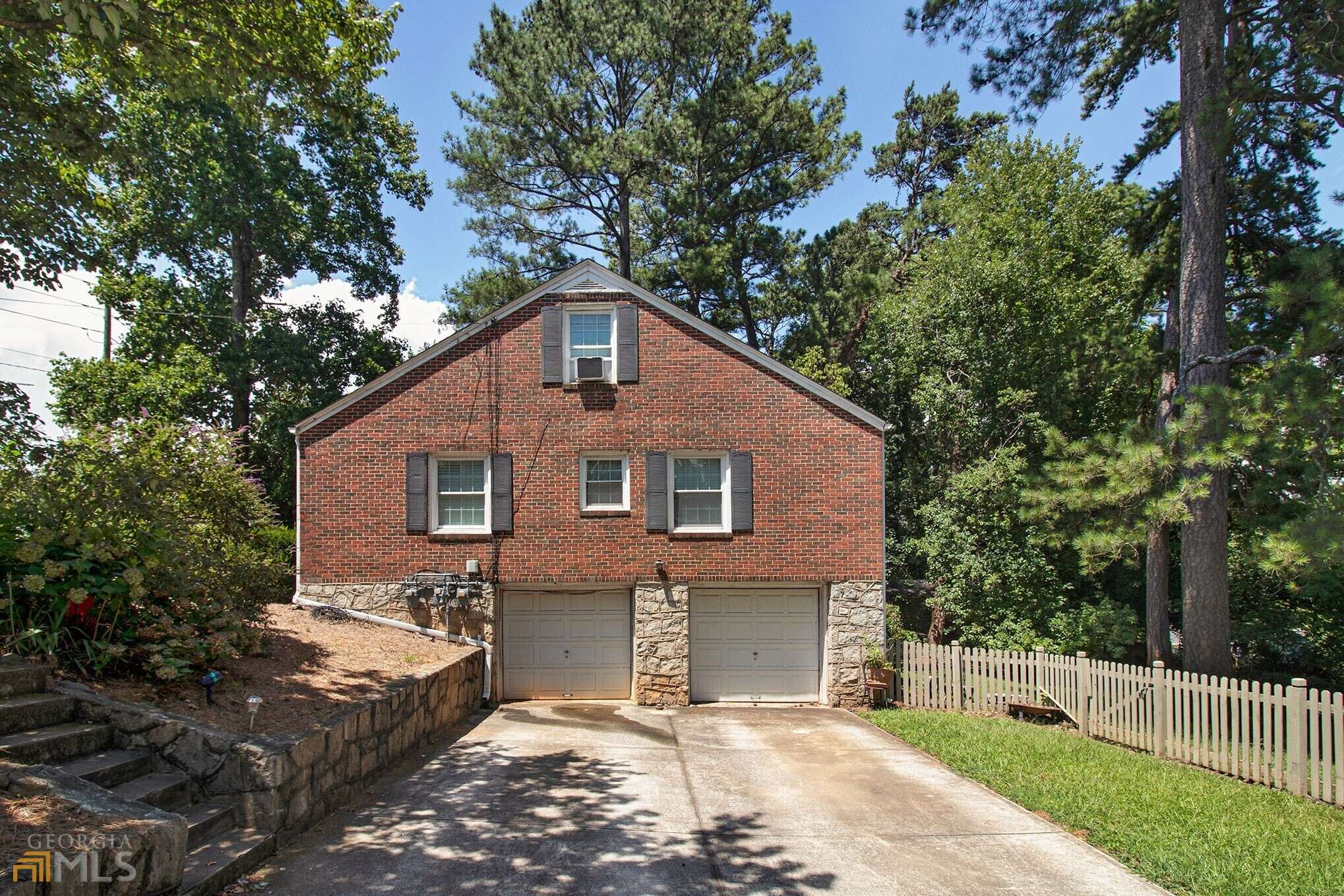 Decatur, GA 30033,1439 Clairmont RD