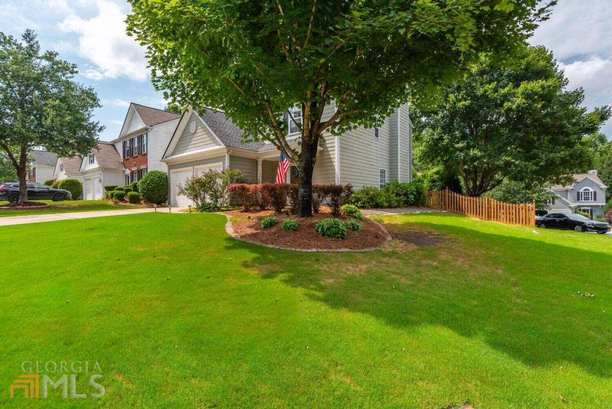 Alpharetta, GA 30004,660 Alstonefield DR