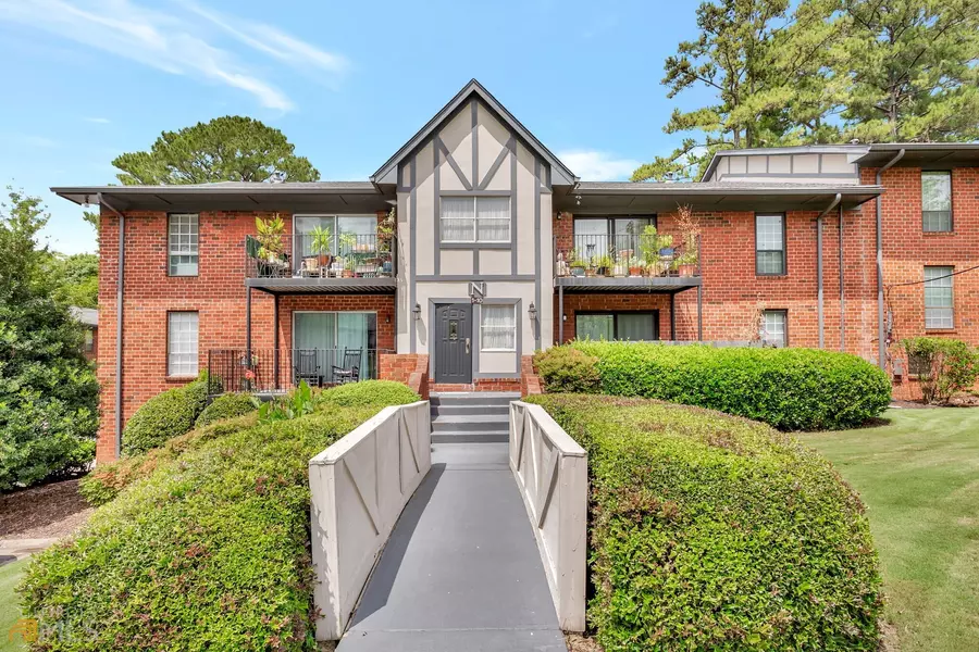 6851 Roswell, Atlanta, GA 30328