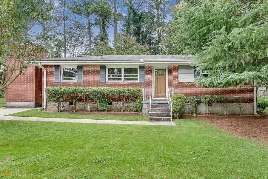 2824 Laurel Ridge, Decatur, GA 30033