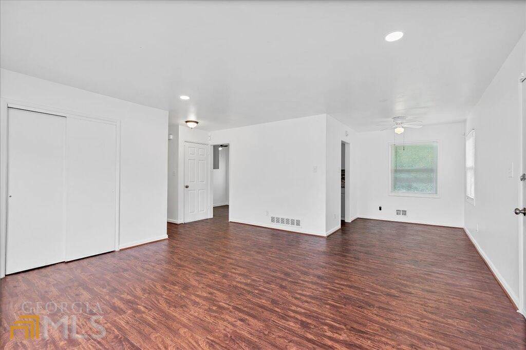 Atlanta, GA 30316,3035 SE Horse Shoe DR SE