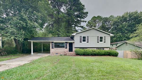 170 Peachtree, Riverdale, GA 30274