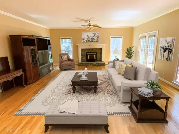 Waleska, GA 30183,204 Forest Glen DR #8